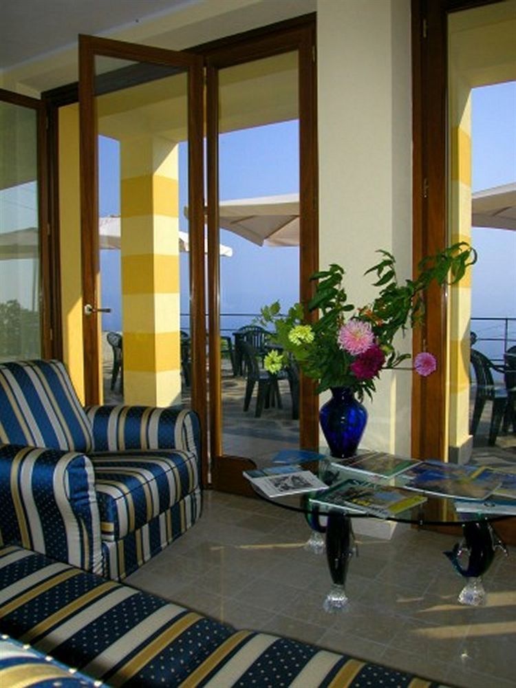 Albergo Luna Di Marzo Volastra Ngoại thất bức ảnh
